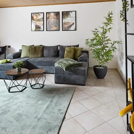 Bei Nuerburgring, Parking, Homeoffice