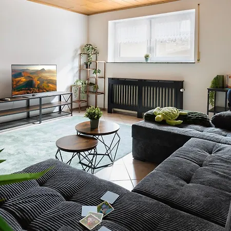 Bei Nuernburgring, Parking, Homeoffice Apartment *